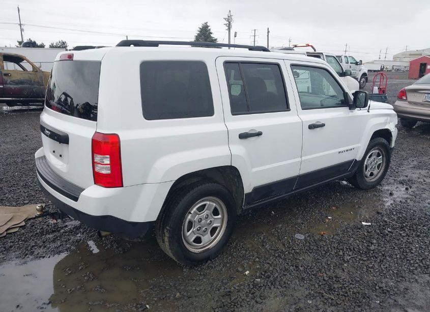 Photo 4 of 2016 Jeep Patriot SPORT (VIN 1C4NJPBA1GD793068)
