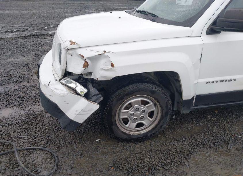 Photo 6 of 2016 Jeep Patriot SPORT (VIN 1C4NJPBA1GD793068)