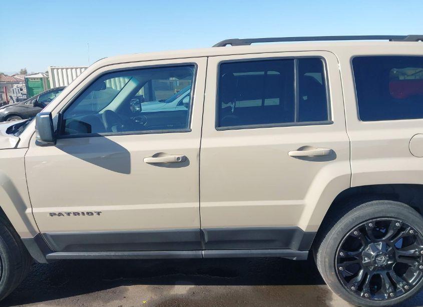 Photo 14 of 2016 Jeep Patriot SPORT (VIN 1C4NJPBA1GD807700)