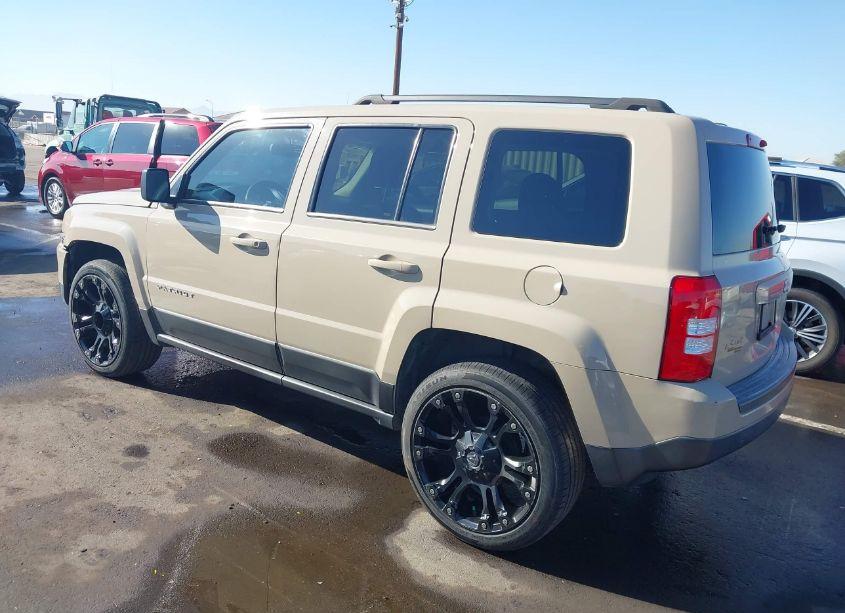 Photo 3 of 2016 Jeep Patriot SPORT (VIN 1C4NJPBA1GD807700)