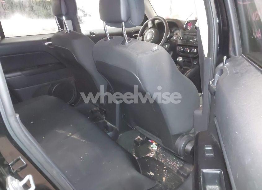 Photo 8 of 2017 Jeep Patriot SPORT FWD (VIN 1C4NJPBA1HD118712)