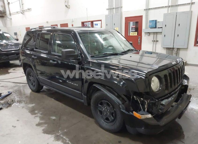 2017 Jeep Patriot SPORT FWD (VIN 1C4NJPBA1HD162077) main photo