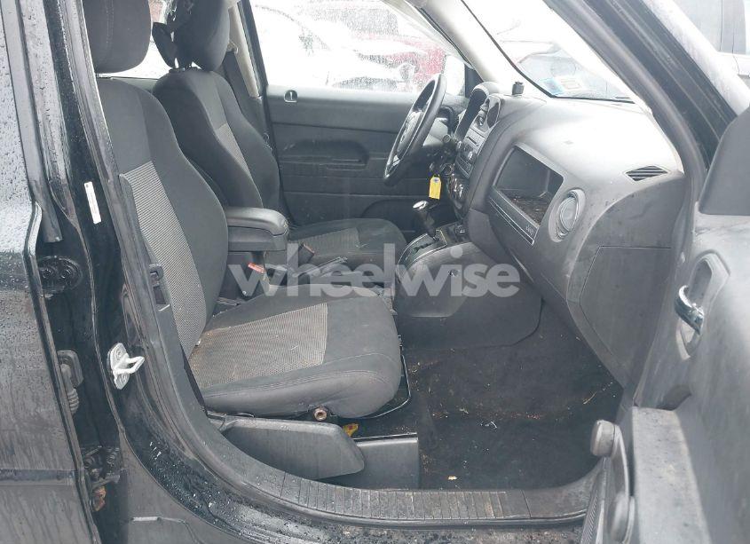 Photo 5 of 2012 Jeep Patriot SPORT (VIN 1C4NJPBA2CD674391)