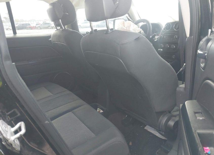 Photo 8 of 2014 Jeep Patriot SPORT (VIN 1C4NJPBA2ED754101)