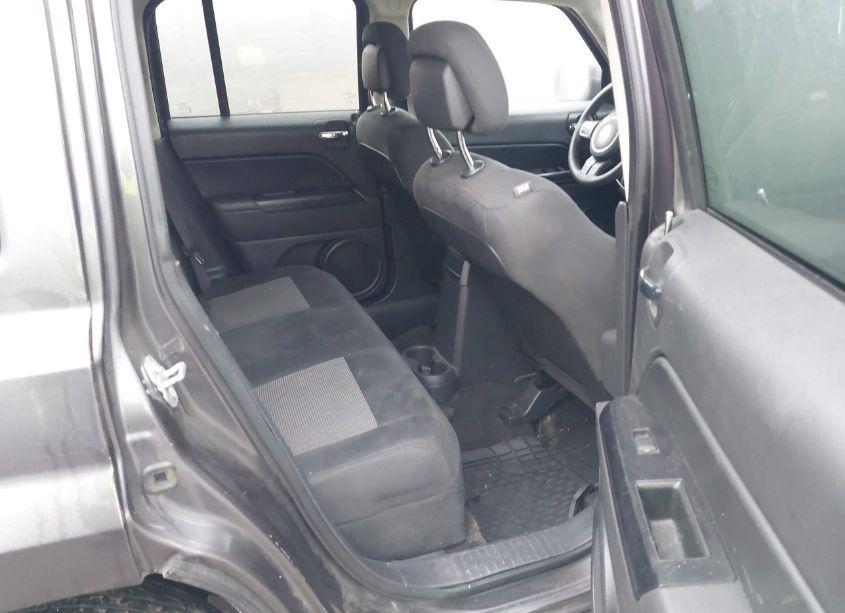 Photo 8 of 2014 Jeep Patriot SPORT (VIN 1C4NJPBA2ED774901)