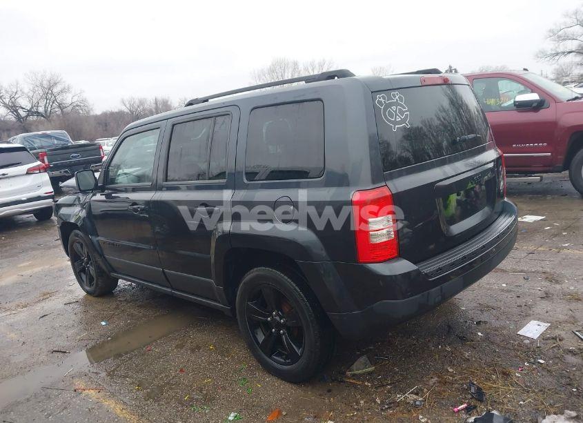 Photo 3 of 2014 Jeep Patriot ALTITUDE (VIN 1C4NJPBA2ED814152)
