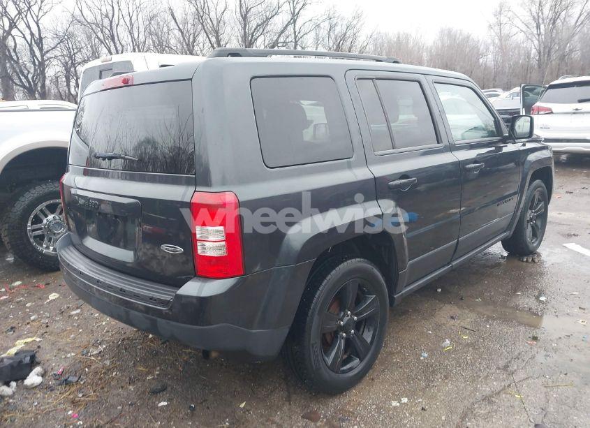 Photo 4 of 2014 Jeep Patriot ALTITUDE (VIN 1C4NJPBA2ED814152)