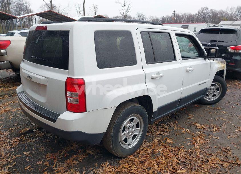 Photo 4 of 2015 Jeep Patriot SPORT (VIN 1C4NJPBA2FD138514)