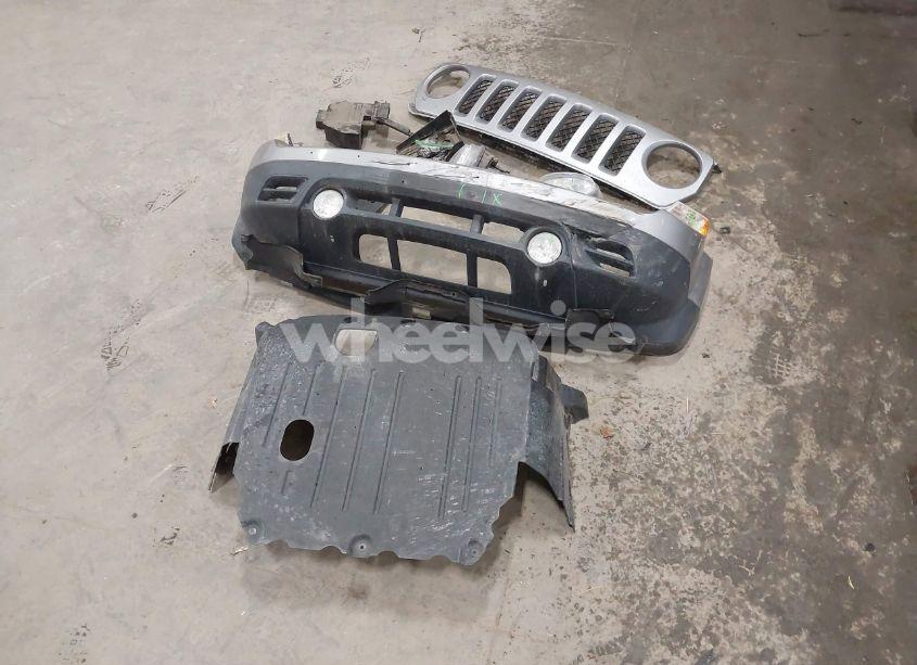 Photo 12 of 2015 Jeep Patriot SPORT (VIN 1C4NJPBA2FD400127)