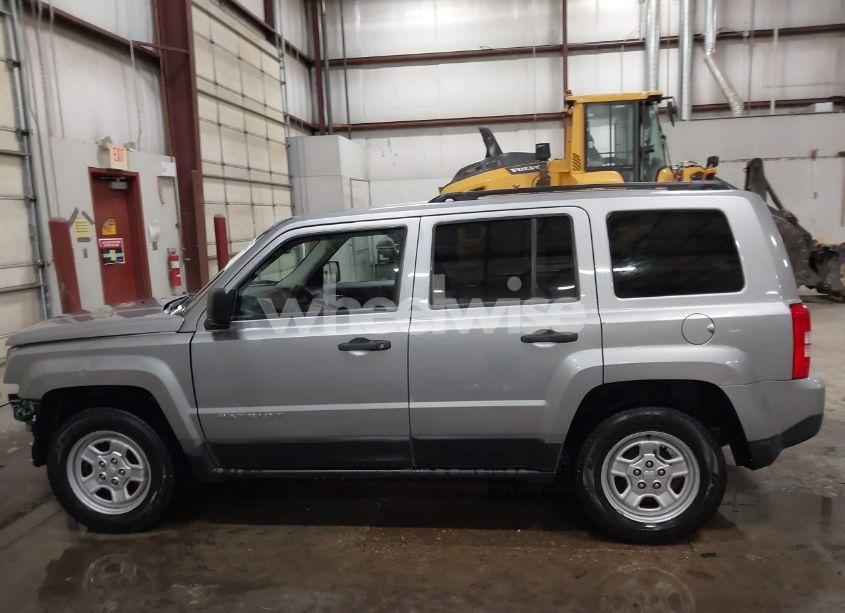 Photo 15 of 2015 Jeep Patriot SPORT (VIN 1C4NJPBA2FD400127)
