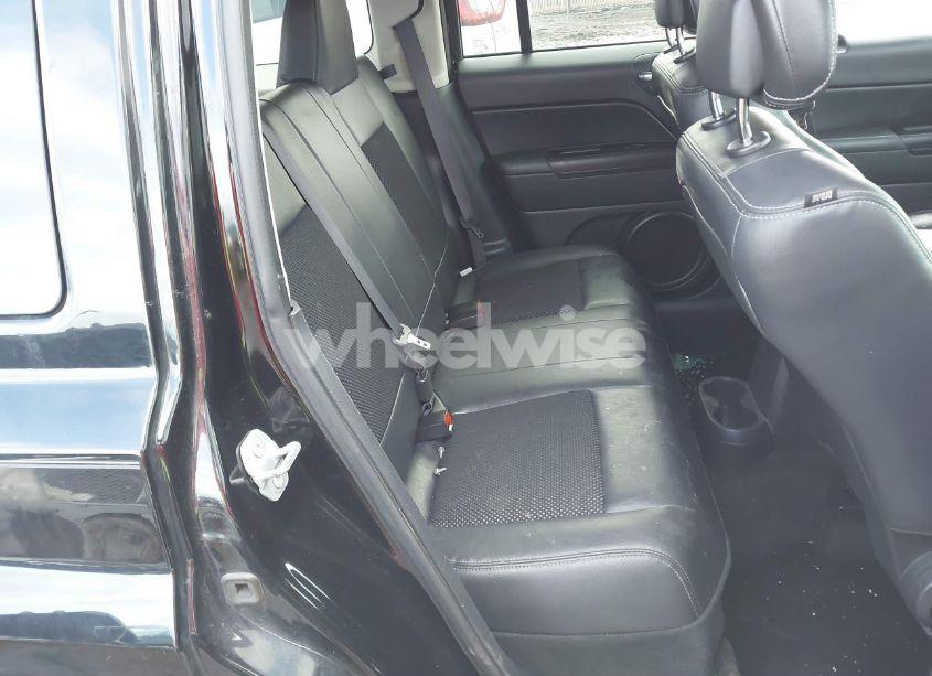 Photo 8 of 2016 Jeep Patriot SPORT SE (VIN 1C4NJPBA2GD703569)