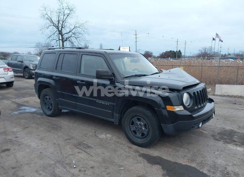 2016 Jeep Patriot SPORT (VIN 1C4NJPBA2GD710618) main photo