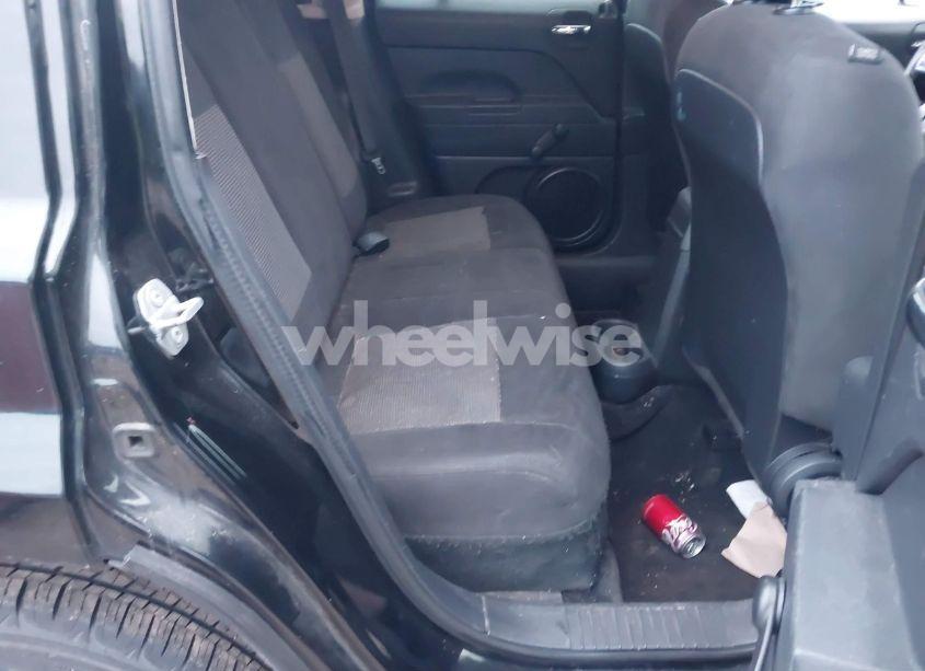 Photo 8 of 2016 Jeep Patriot SPORT (VIN 1C4NJPBA2GD710618)