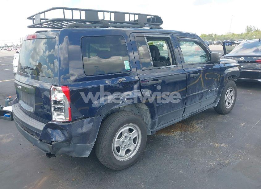 Photo 4 of 2016 Jeep Patriot SPORT (VIN 1C4NJPBA2GD731551)