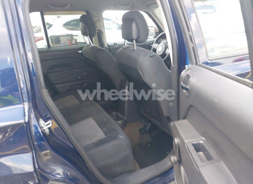 Photo 8 of 2016 Jeep Patriot SPORT (VIN 1C4NJPBA2GD731551)