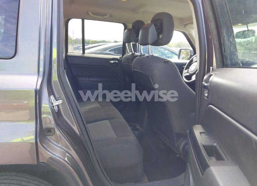 Photo 8 of 2016 Jeep Patriot SPORT (VIN 1C4NJPBA2GD735373)