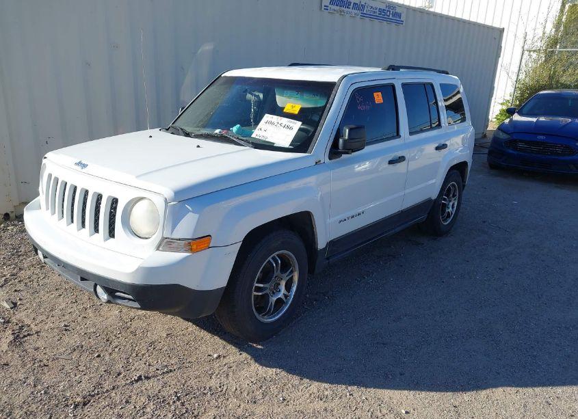 Photo 2 of 2014 Jeep Patriot SPORT (VIN 1C4NJPBA3ED511851)