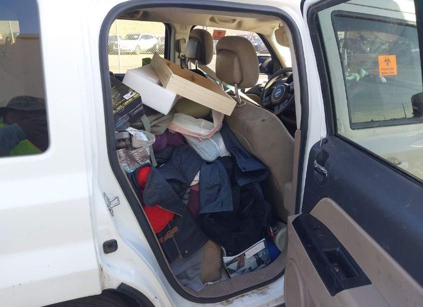 Photo 8 of 2014 Jeep Patriot SPORT (VIN 1C4NJPBA3ED511851)