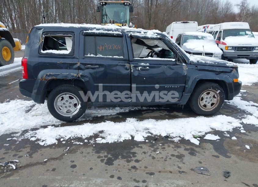 Photo 13 of 2014 Jeep Patriot SPORT (VIN 1C4NJPBA3ED553131)