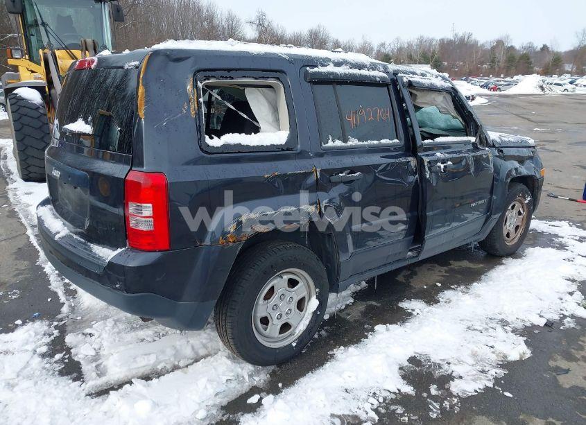 Photo 4 of 2014 Jeep Patriot SPORT (VIN 1C4NJPBA3ED553131)