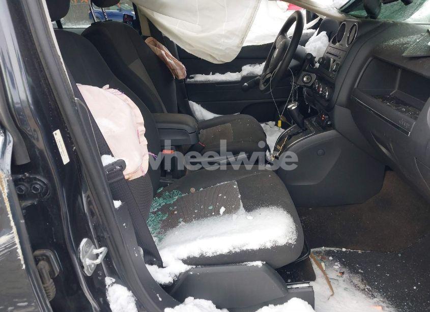 Photo 5 of 2014 Jeep Patriot SPORT (VIN 1C4NJPBA3ED553131)