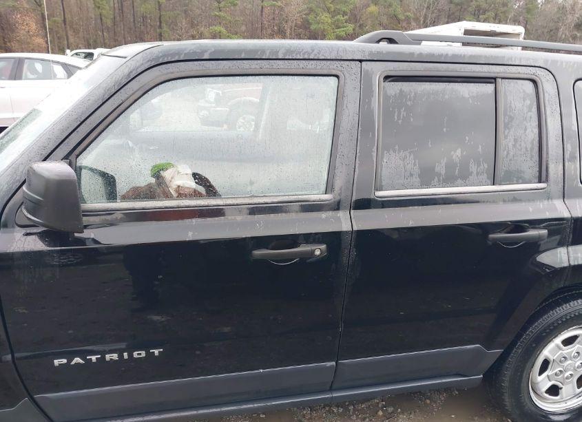 Photo 15 of 2014 Jeep Patriot SPORT (VIN 1C4NJPBA3ED617815)