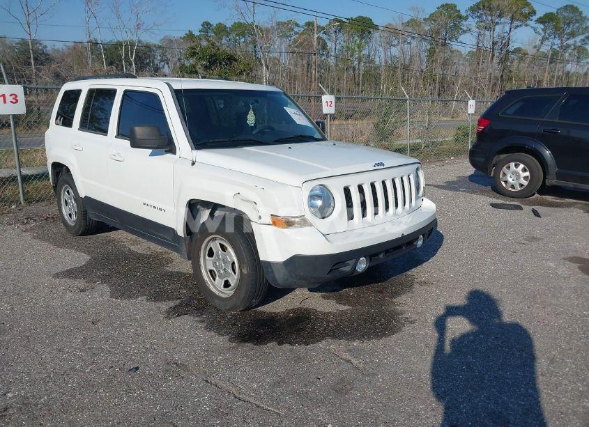 2014 Jeep Patriot SPORT (VIN 1C4NJPBA3ED690537) main photo