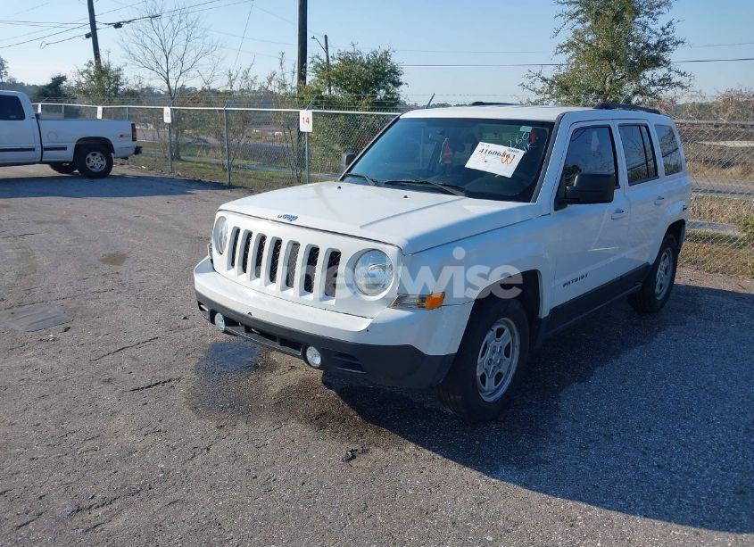 Photo 2 of 2014 Jeep Patriot SPORT (VIN 1C4NJPBA3ED690537)