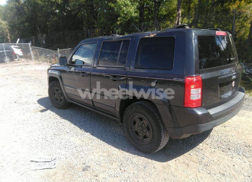 Photo 3 of 2014 Jeep Patriot SPORT (VIN 1C4NJPBA3ED715789)