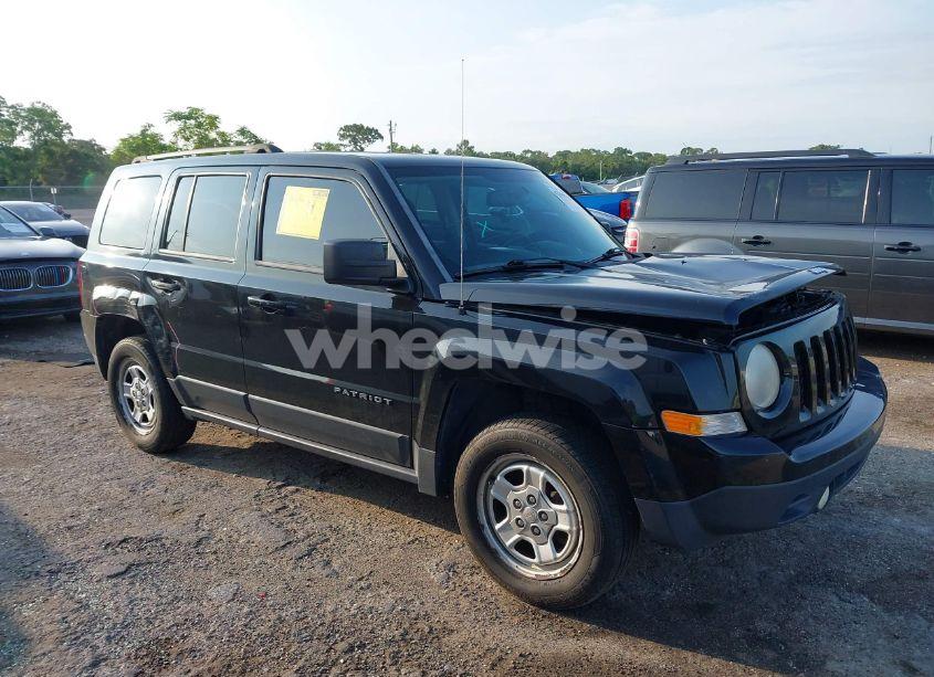 Photo 13 of 2014 Jeep Patriot SPORT (VIN 1C4NJPBA3ED720412)