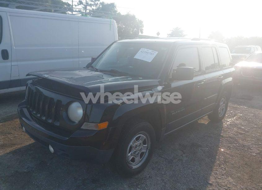 Photo 2 of 2014 Jeep Patriot SPORT (VIN 1C4NJPBA3ED720412)