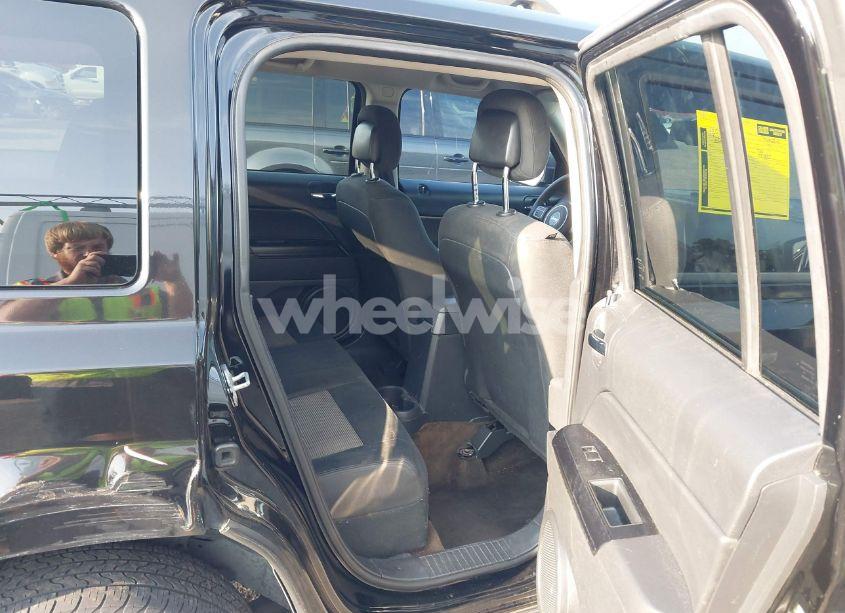 Photo 8 of 2014 Jeep Patriot SPORT (VIN 1C4NJPBA3ED720412)