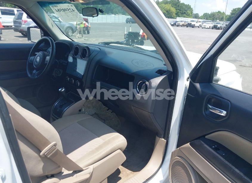 Photo 5 of 2014 Jeep Patriot SPORT (VIN 1C4NJPBA3ED869659)