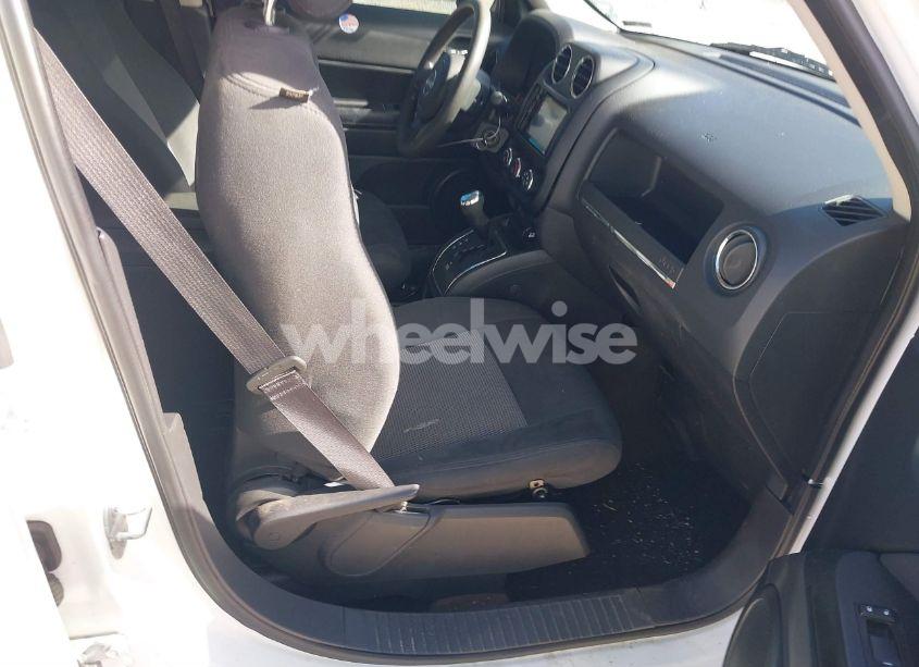 Photo 5 of 2014 Jeep Patriot SPORT (VIN 1C4NJPBA3ED882671)