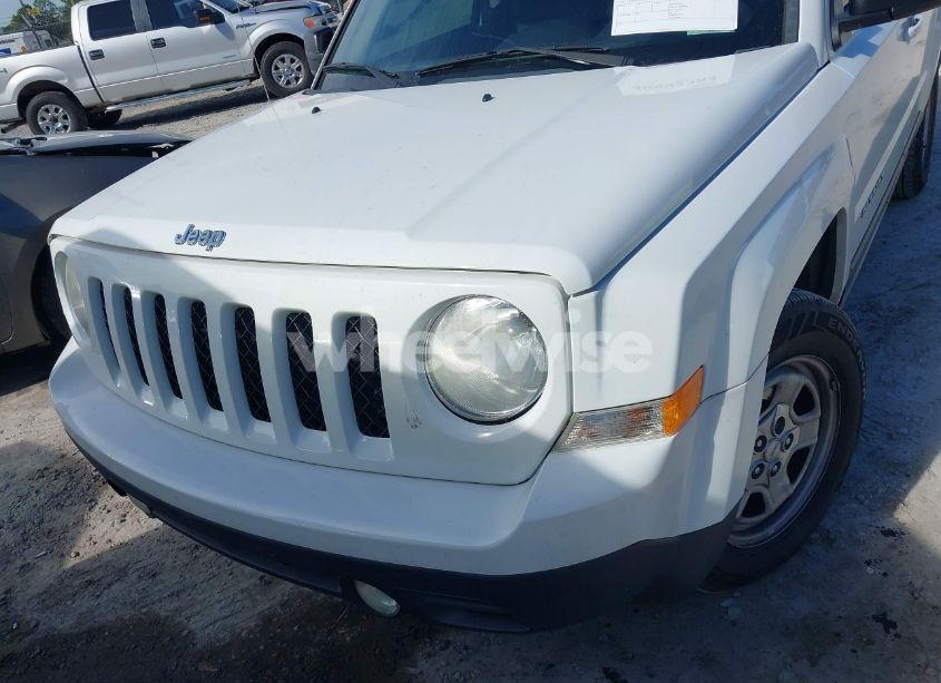 Photo 6 of 2014 Jeep Patriot SPORT (VIN 1C4NJPBA3ED882671)