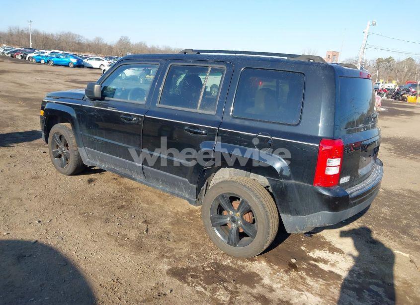 Photo 3 of 2014 Jeep Patriot ALTITUDE (VIN 1C4NJPBA3ED888275)
