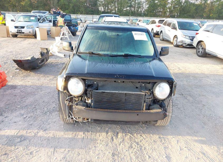 Photo 6 of 2015 Jeep Patriot ALTITUDE EDITION (VIN 1C4NJPBA3FD209252)