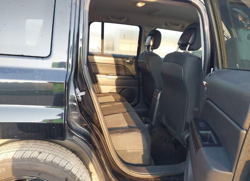 Photo 8 of 2015 Jeep Patriot ALTITUDE EDITION (VIN 1C4NJPBA3FD209252)