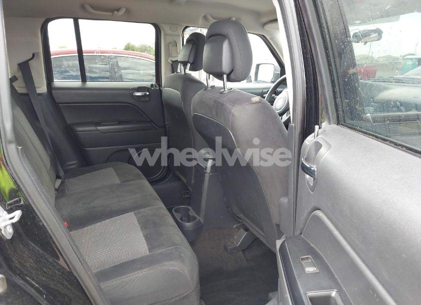 Photo 8 of 2015 Jeep Patriot ALTITUDE EDITION (VIN 1C4NJPBA3FD387369)