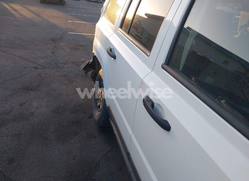 Photo 12 of 2015 Jeep Patriot SPORT (VIN 1C4NJPBA3FD402355)