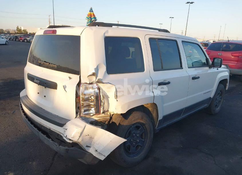 Photo 4 of 2015 Jeep Patriot SPORT (VIN 1C4NJPBA3FD402355)