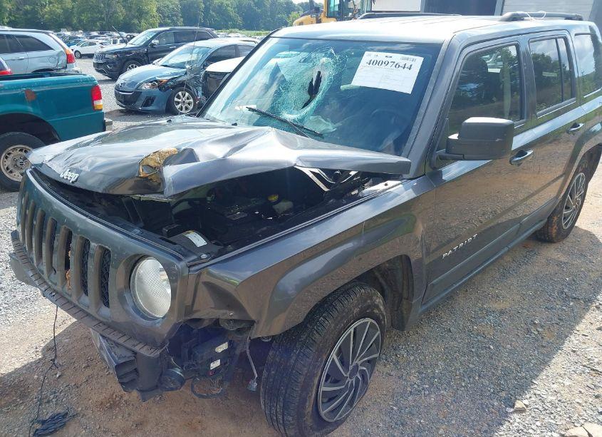 Photo 16 of 2015 Jeep Patriot SPORT (VIN 1C4NJPBA3FD402596)