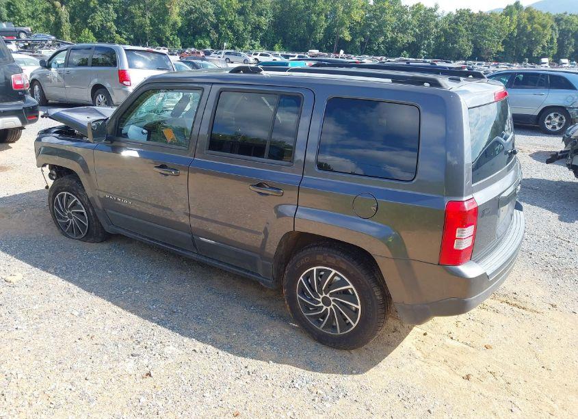 Photo 3 of 2015 Jeep Patriot SPORT (VIN 1C4NJPBA3FD402596)