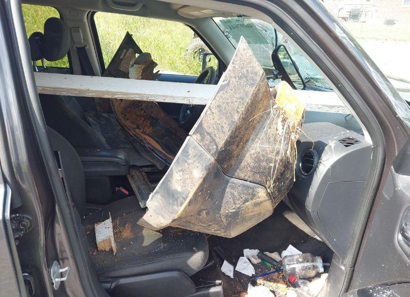 Photo 5 of 2015 Jeep Patriot SPORT (VIN 1C4NJPBA3FD402596)