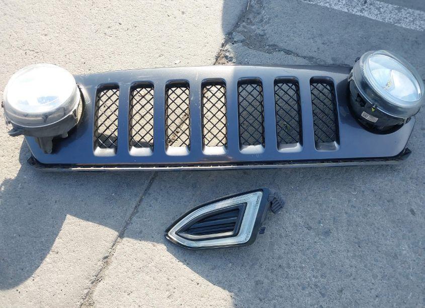 Photo 12 of 2015 Jeep Patriot ALTITUDE EDITION (VIN 1C4NJPBA3FD429782)