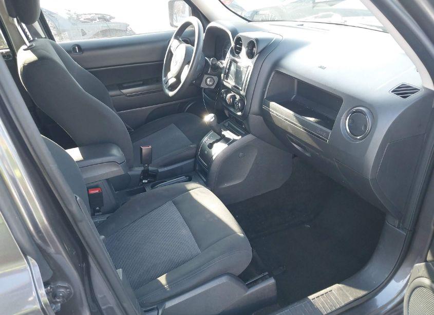 Photo 5 of 2015 Jeep Patriot ALTITUDE EDITION (VIN 1C4NJPBA3FD429782)