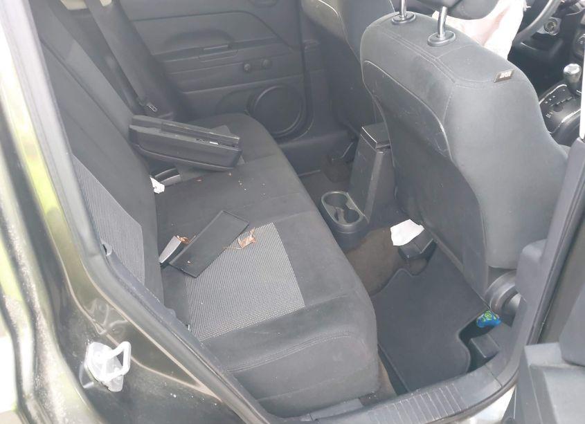 Photo 8 of 2016 Jeep Patriot SPORT (VIN 1C4NJPBA3GD589193)