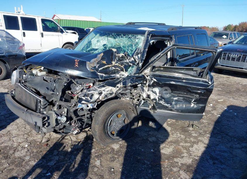 Photo 2 of 2016 Jeep Patriot SPORT (VIN 1C4NJPBA3GD656391)