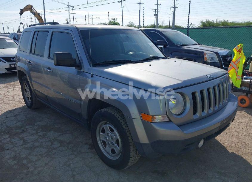 2016 Jeep Patriot SPORT (VIN 1C4NJPBA3GD735222) main photo
