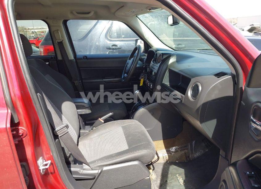 Photo 5 of 2016 Jeep Patriot SPORT (VIN 1C4NJPBA3GD744762)